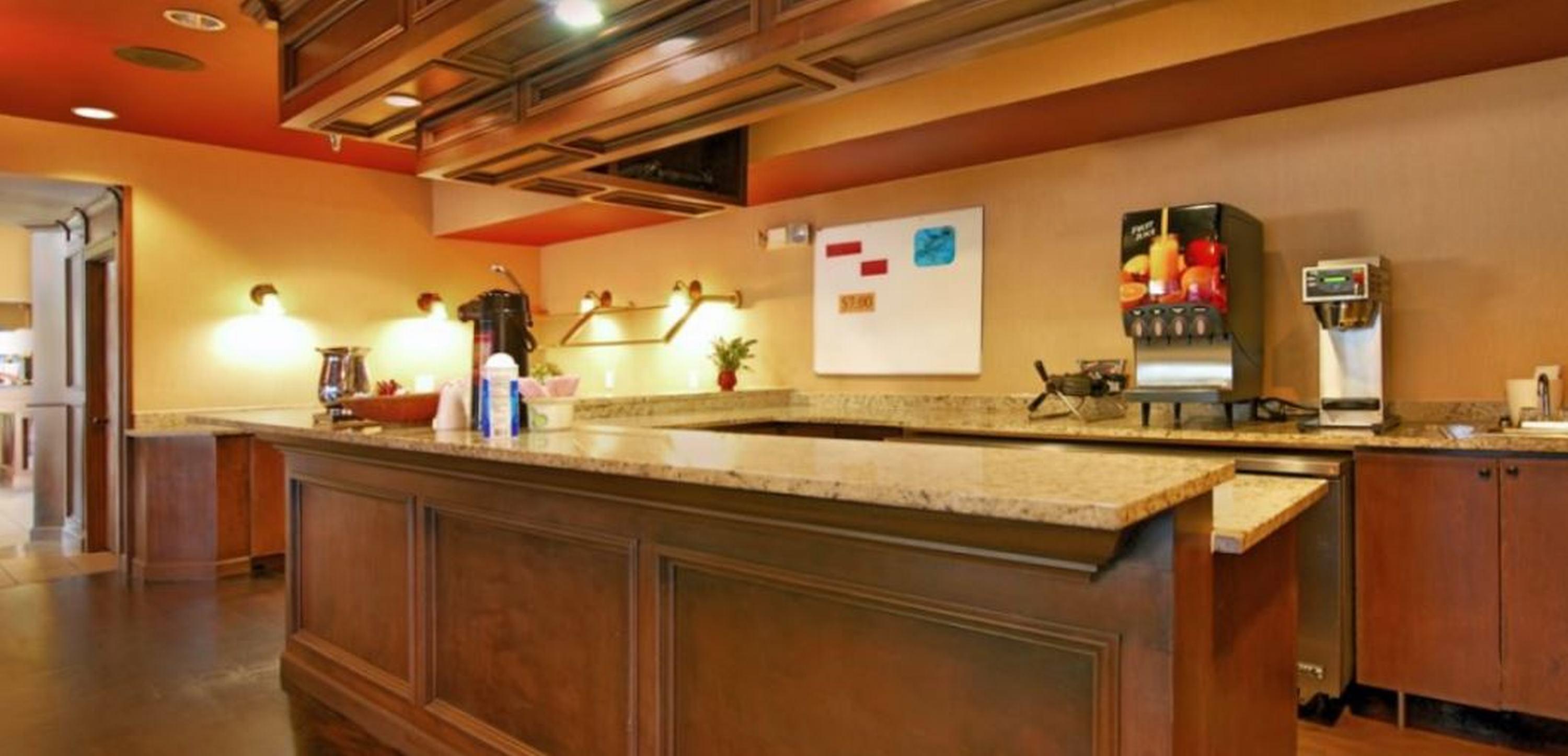 Quality Inn & Suites Denver Airport - Gateway Park Aurora Kültér fotó