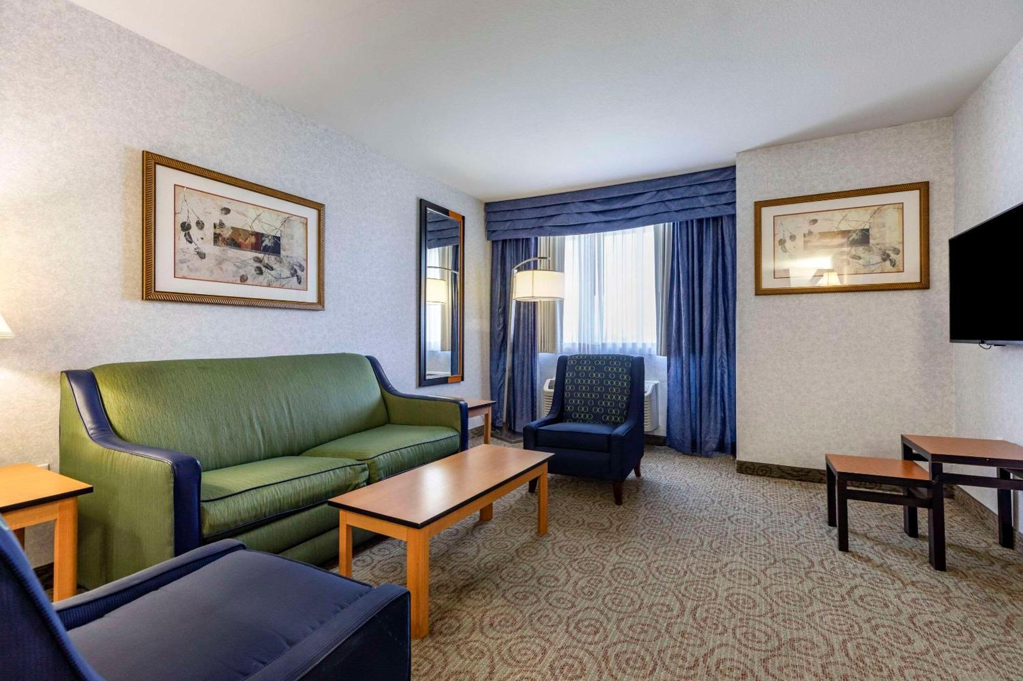 Quality Inn & Suites Denver Airport - Gateway Park Aurora Kültér fotó